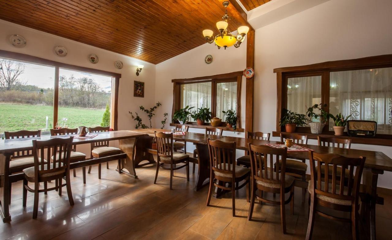 Pensiunea Victoria Maison d'hôtes Sutu
